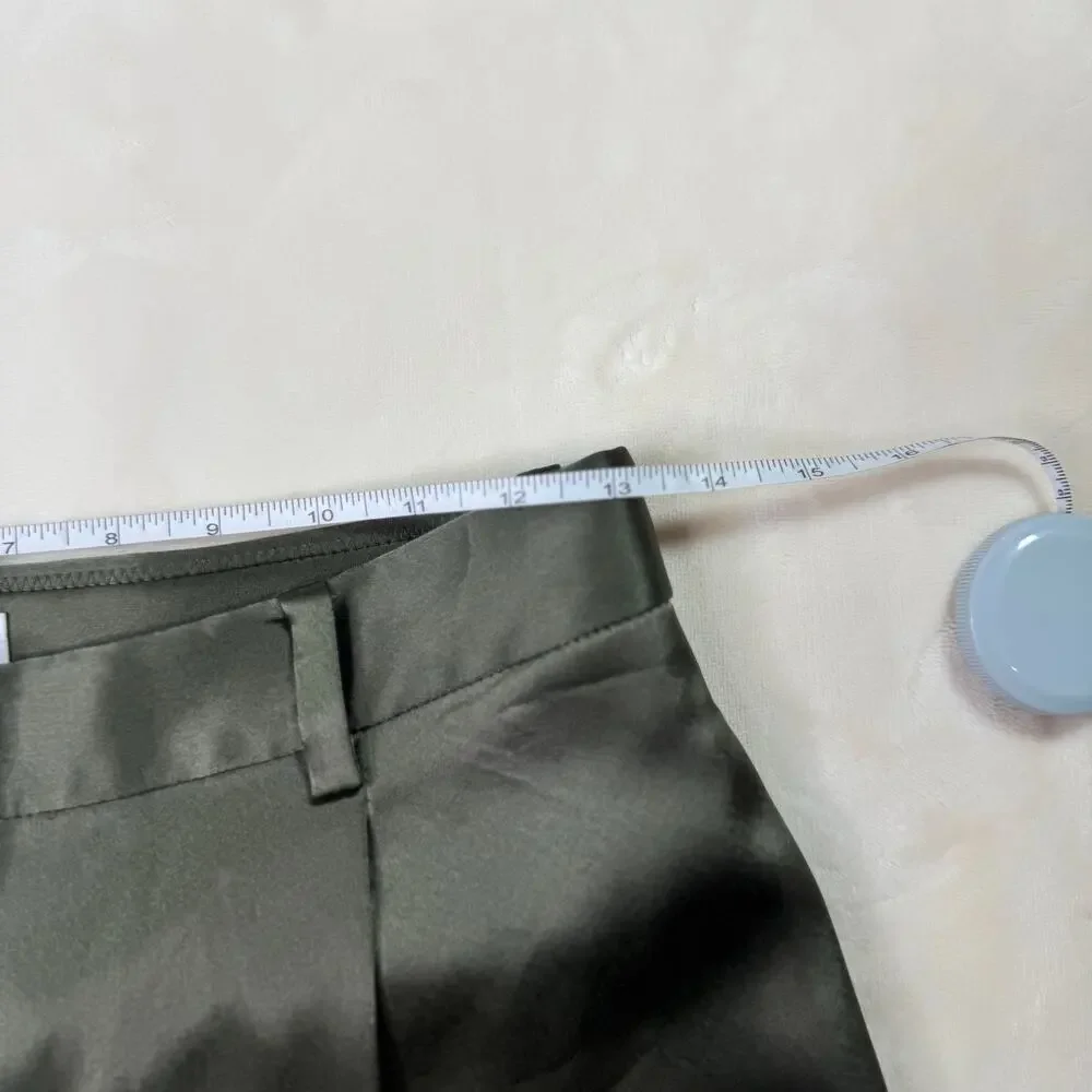 Aritzia Babaton Outgoing Satin Cargo Pants Relaxed Olive Green Women’s 8 Utility - Picture 7 of 16